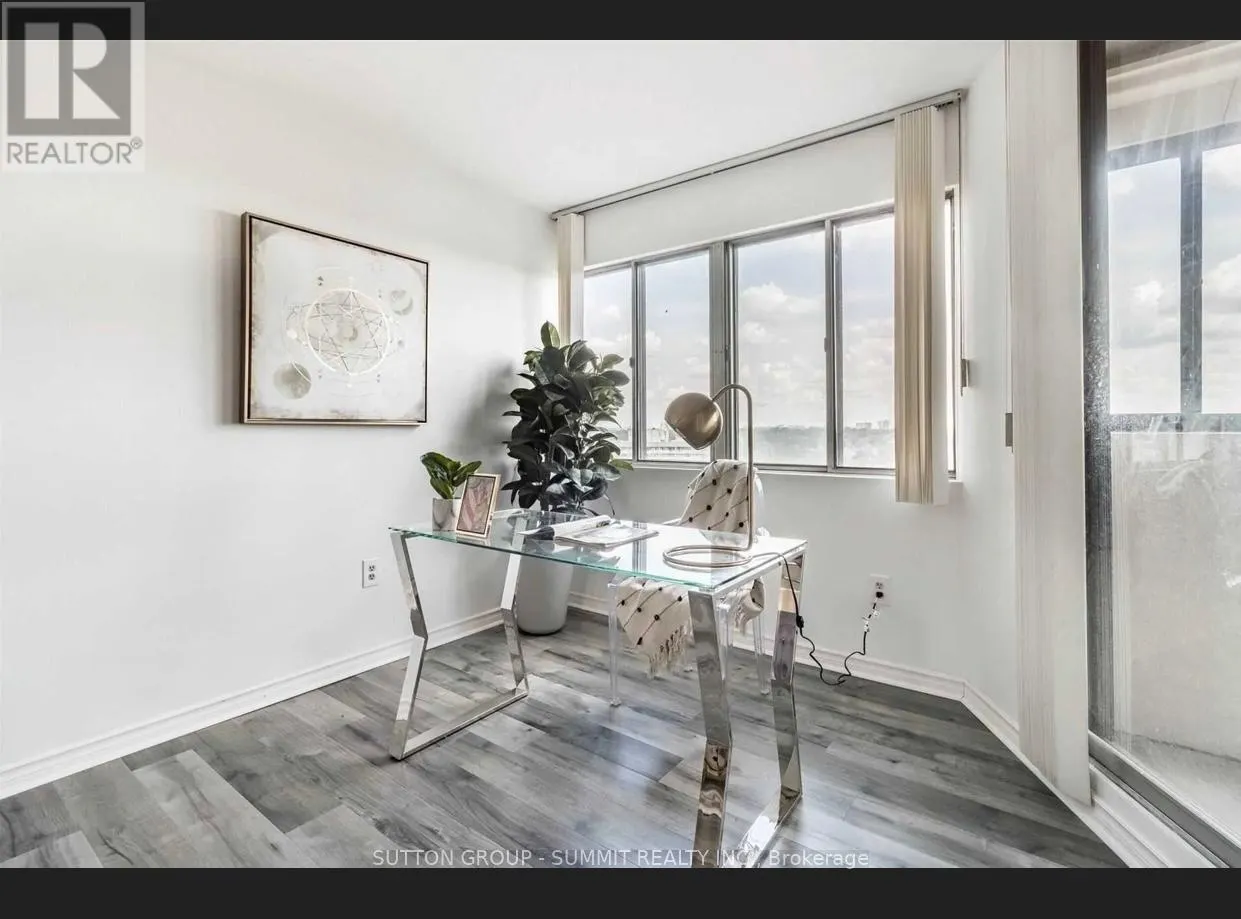 1010 - 1580 MISSISSAUGA VALLEY BOULEVARD