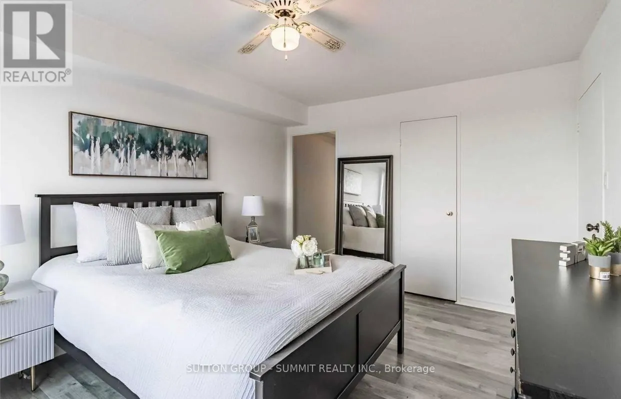 1010 - 1580 MISSISSAUGA VALLEY BOULEVARD