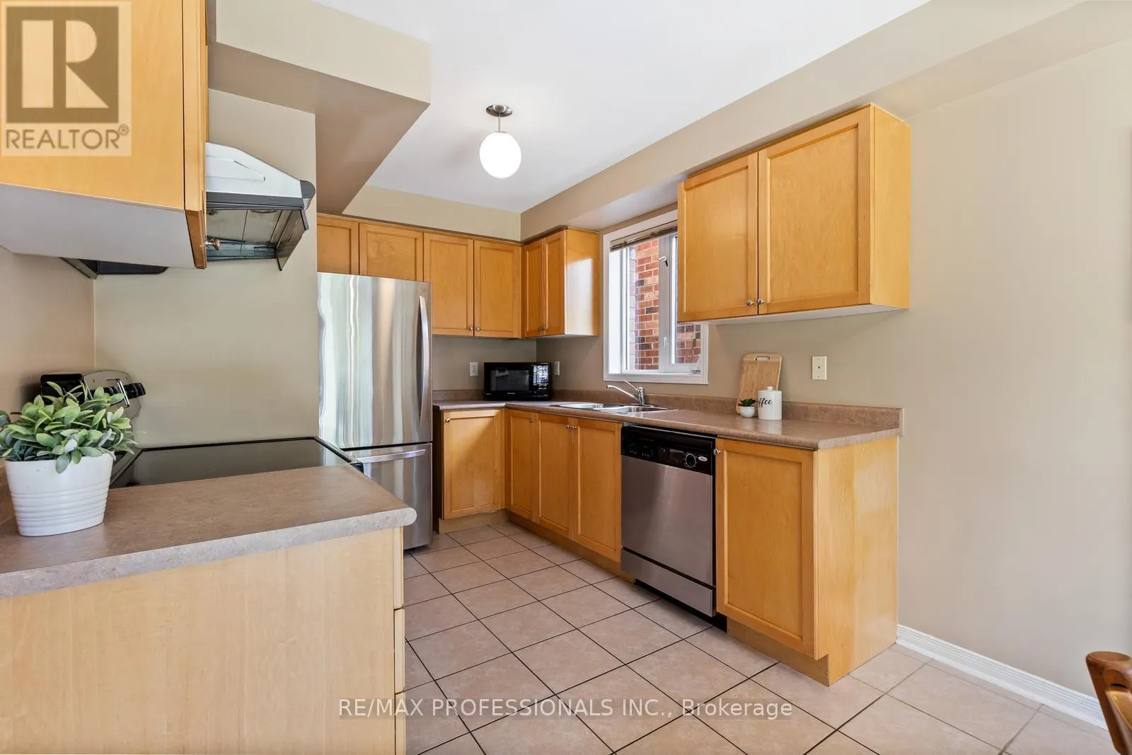 4808 HALF MOON GROVE