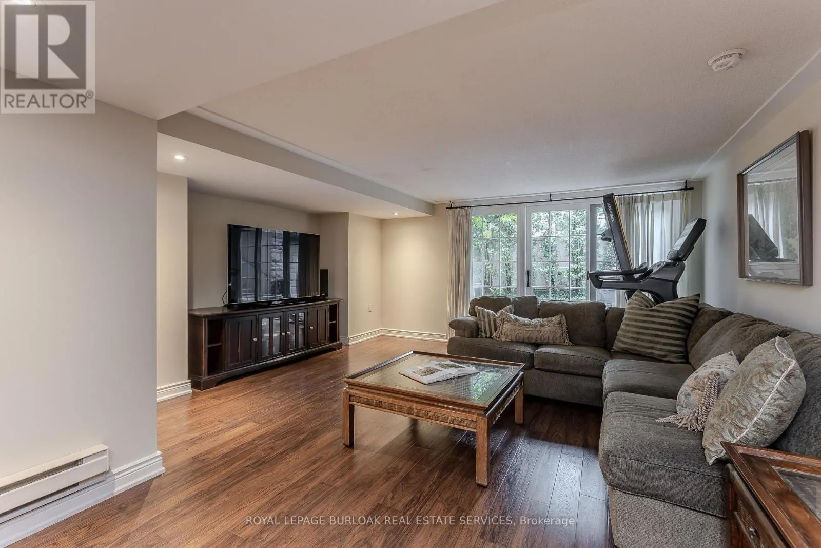 149 NORTH SHORE BOULEVARD E