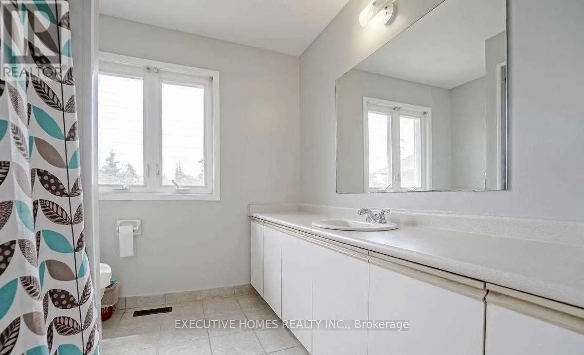114 TOBA CRESCENT