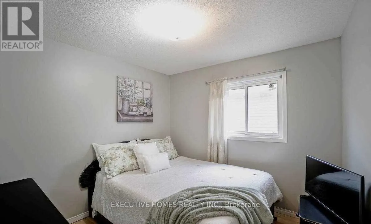 114 TOBA CRESCENT
