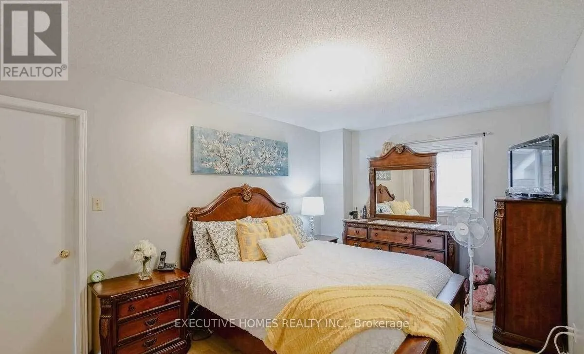 114 TOBA CRESCENT