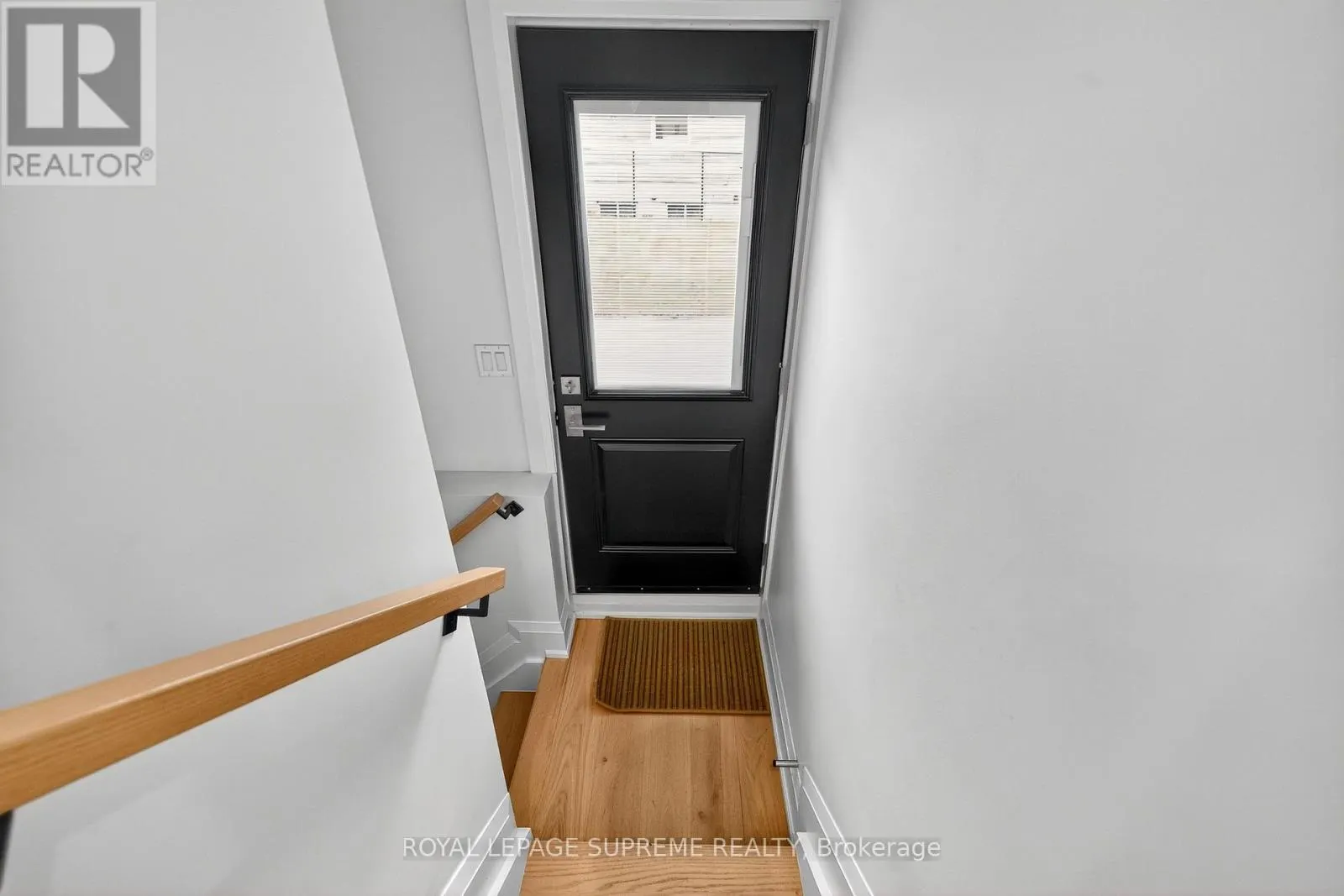 24 YORK AVENUE