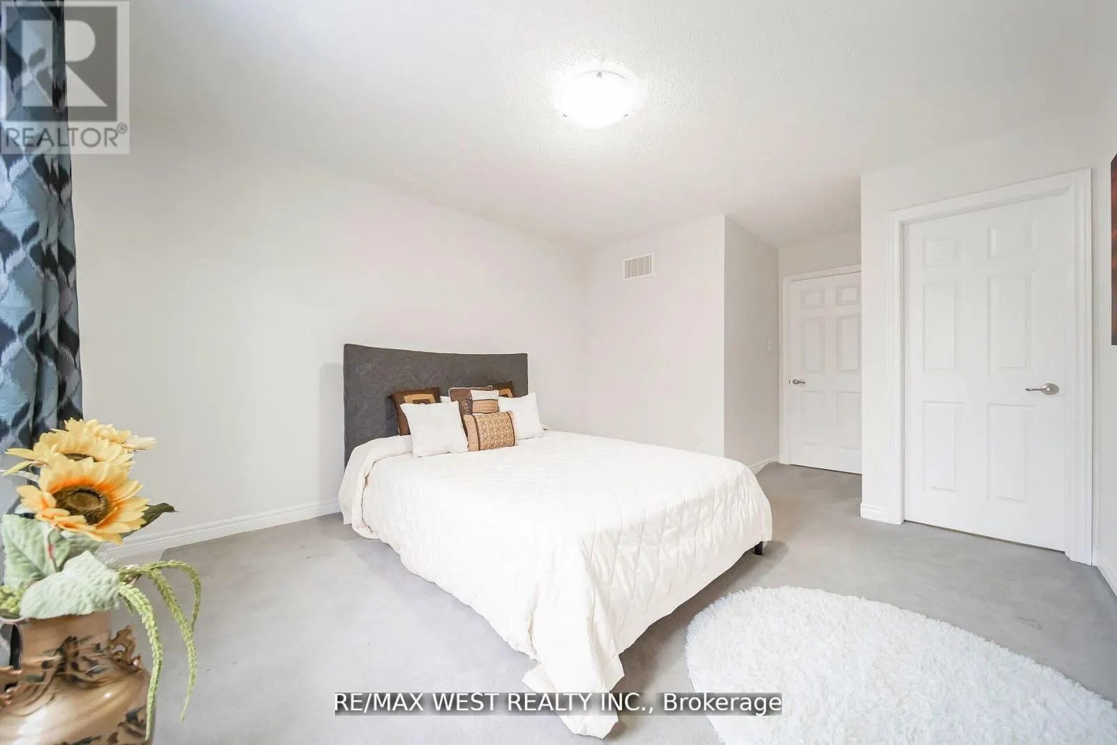 213 SARAH CLINE DRIVE