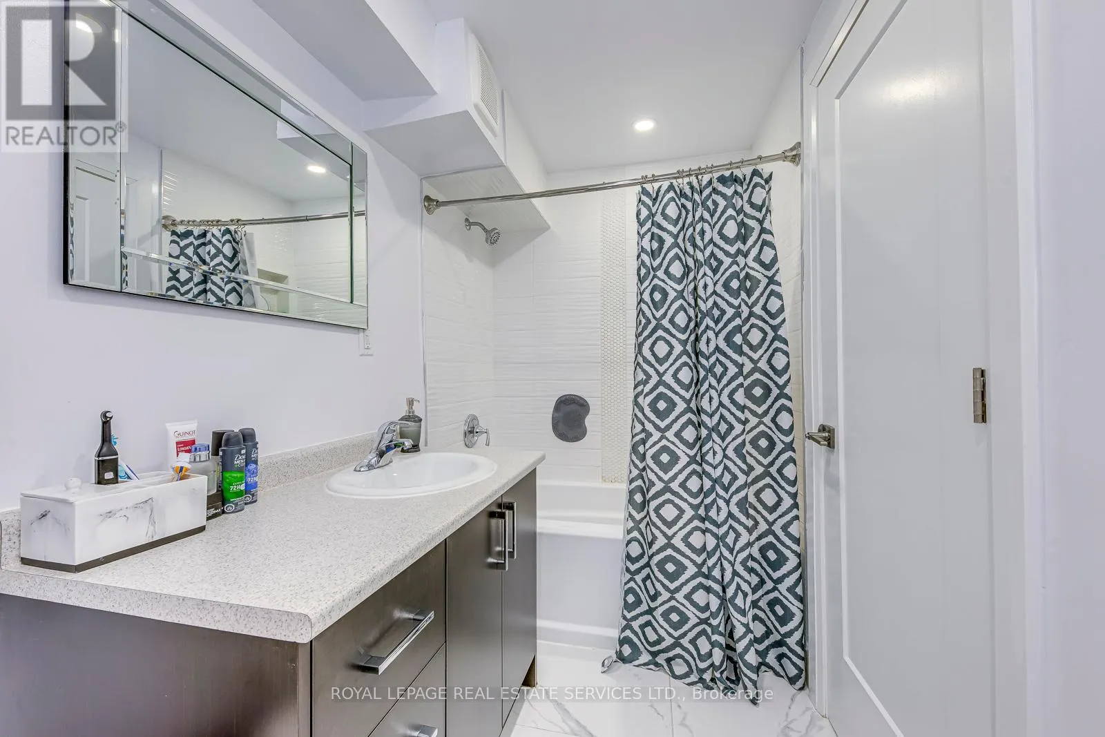 7180 DANTON PROMENADE