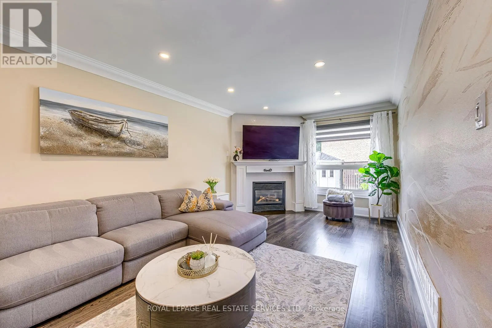 7180 DANTON PROMENADE