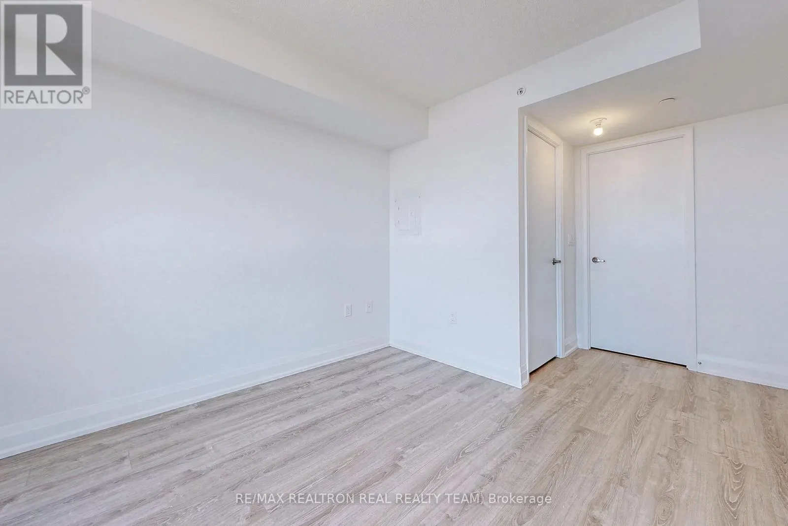 1308 - 30 GIBBS ROAD