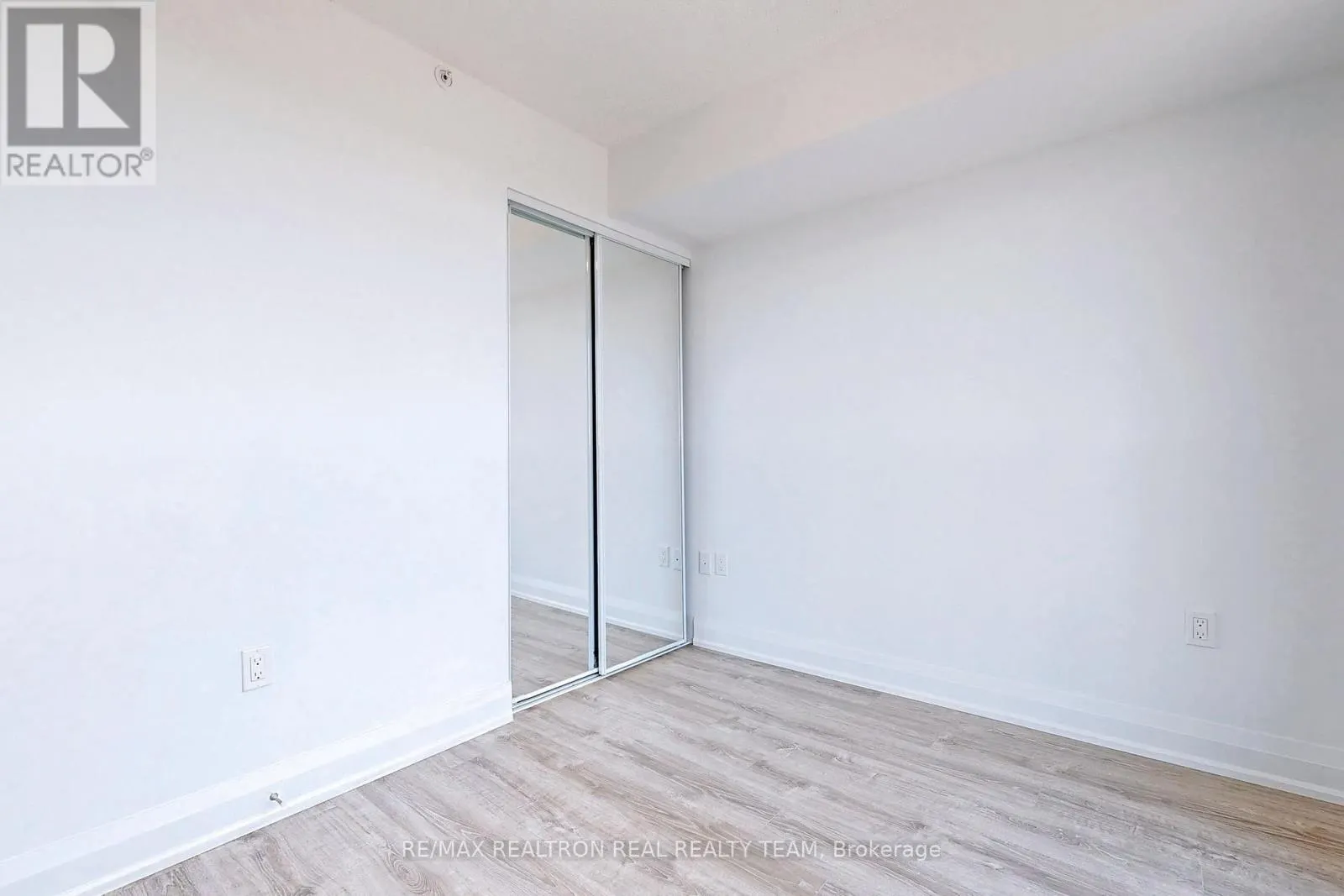 1308 - 30 GIBBS ROAD