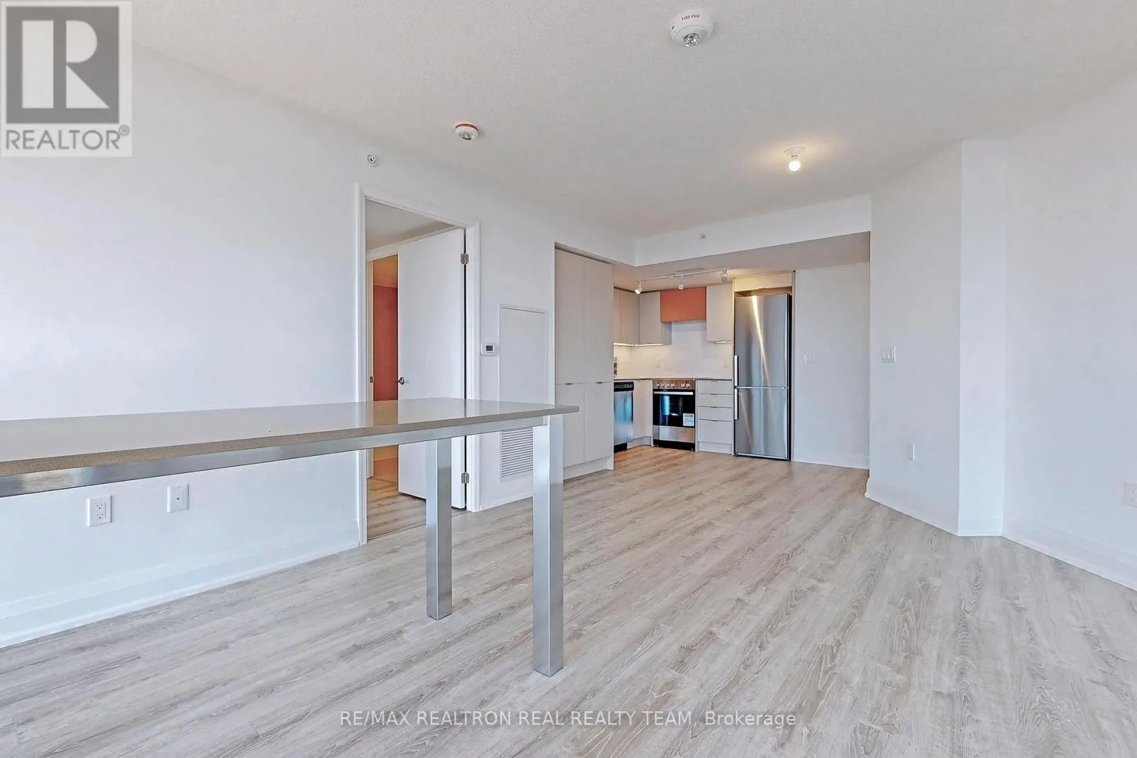 1308 - 30 GIBBS ROAD