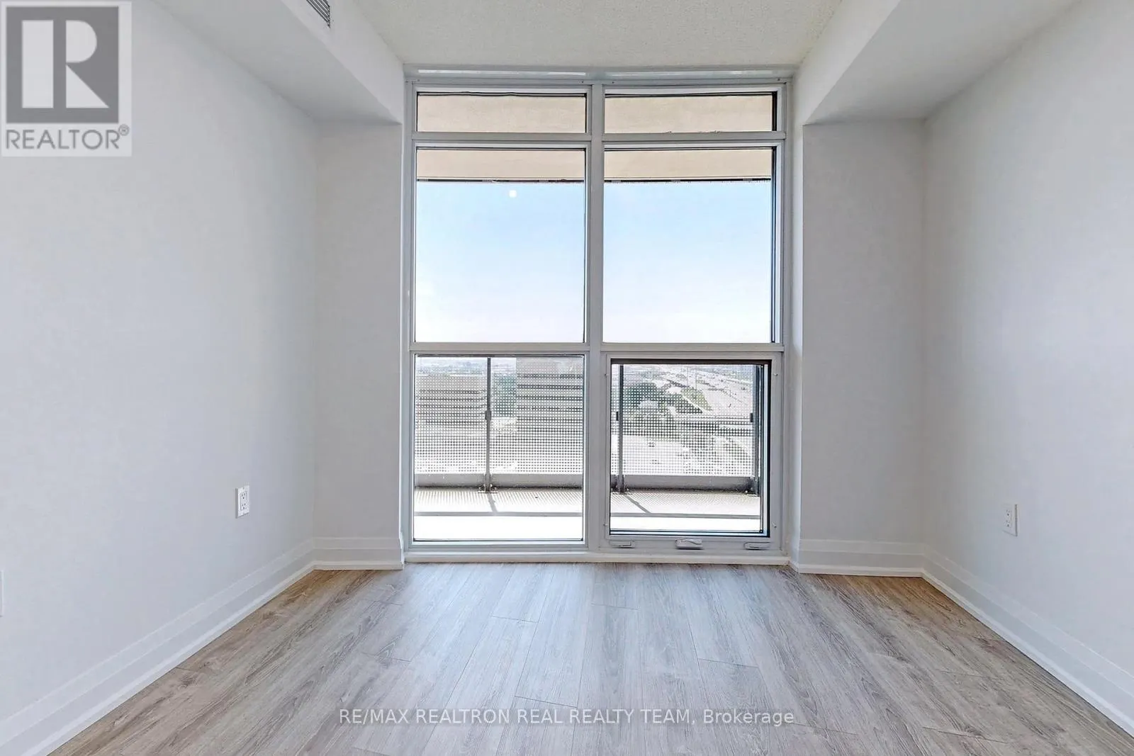 1308 - 30 GIBBS ROAD