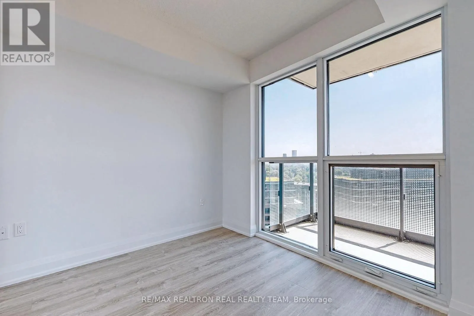 1308 - 30 GIBBS ROAD