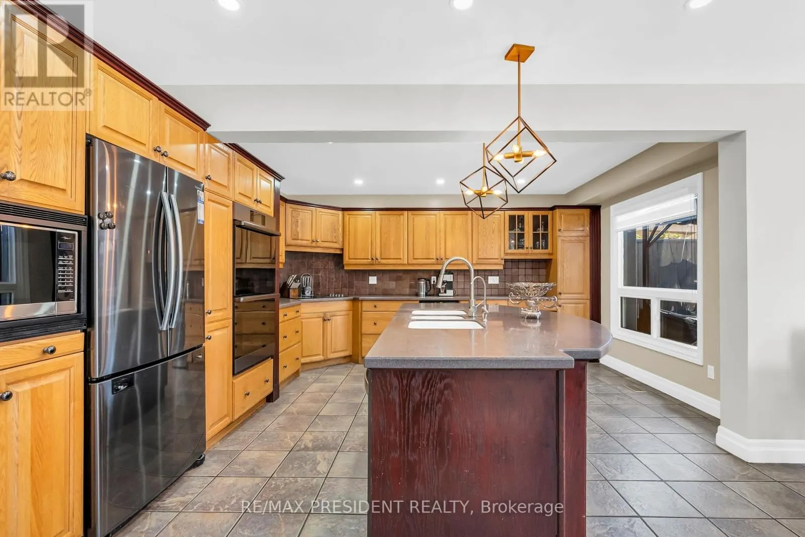 6200 OSPREY BOULEVARD