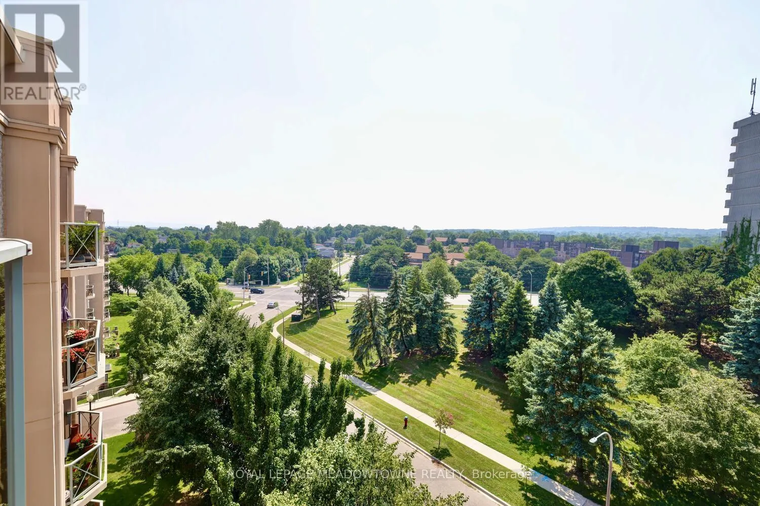 606 - 2075 AMHERST HEIGHTS DRIVE