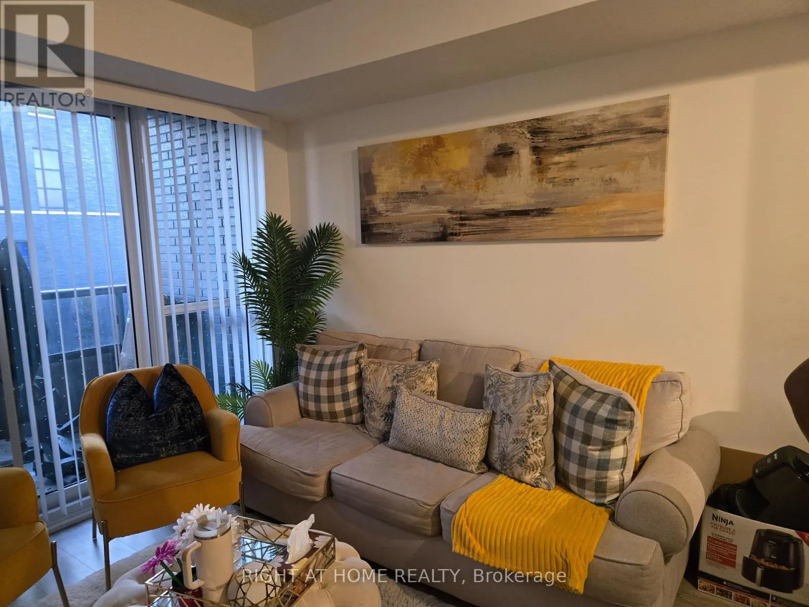 325 - 26 GIBBS ROAD