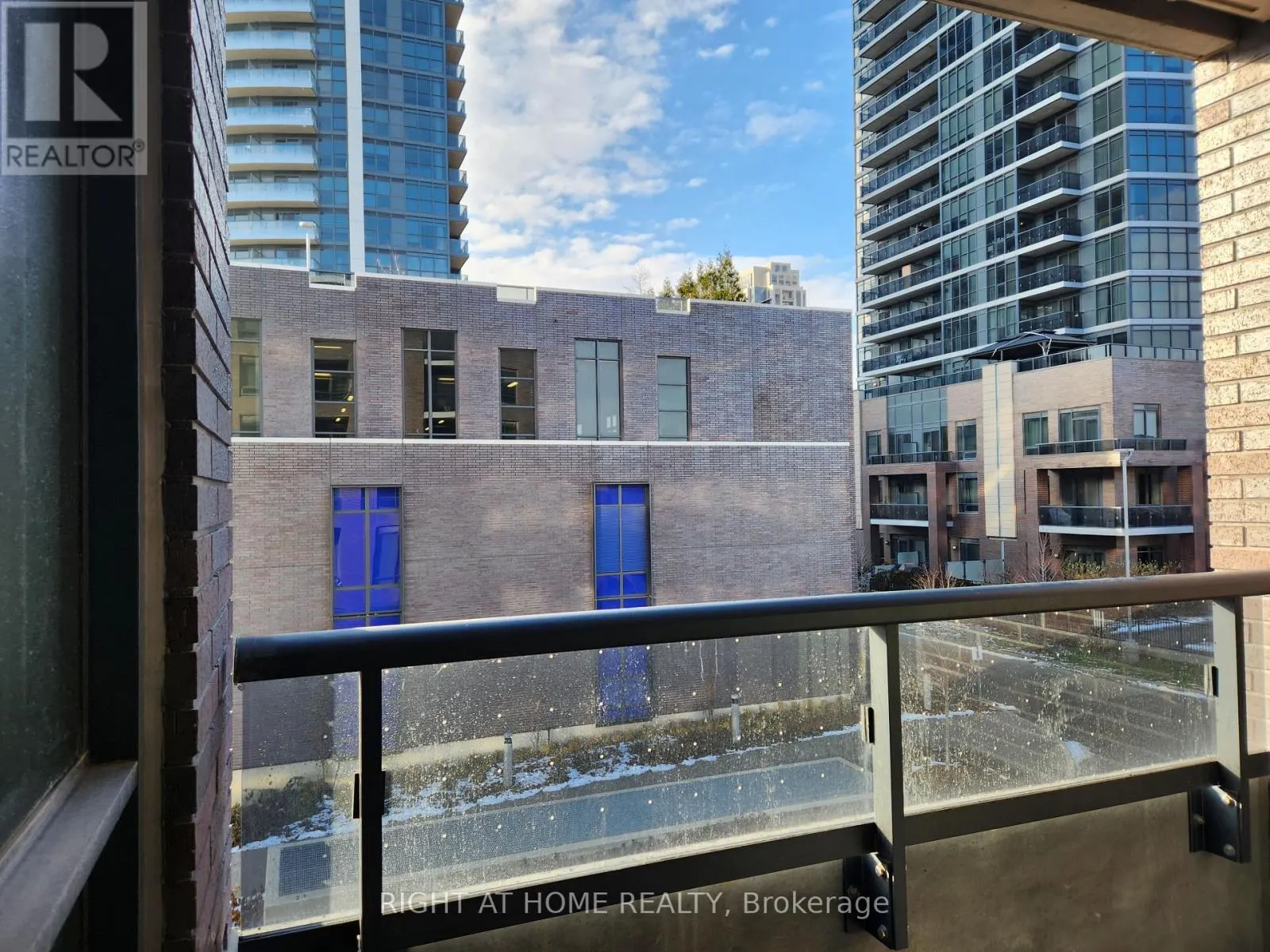 325 - 26 GIBBS ROAD