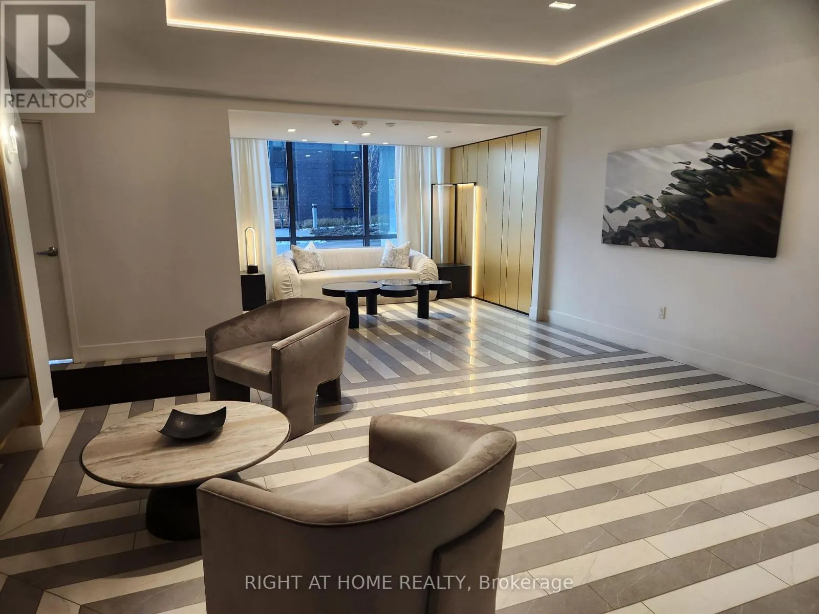 325 - 26 GIBBS ROAD