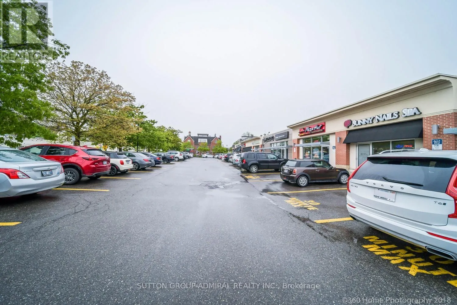 104 LAKESHORE ROAD W