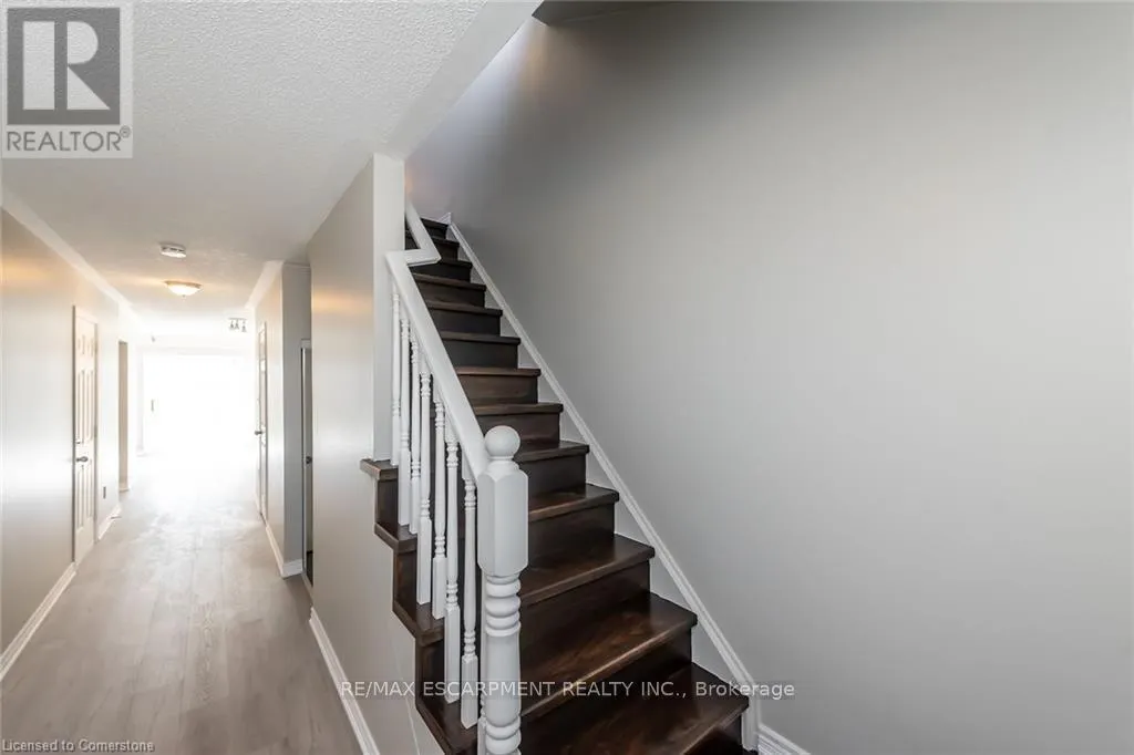 626 TAYLOR CRESCENT