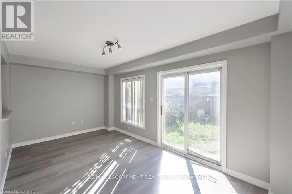 626 TAYLOR CRESCENT