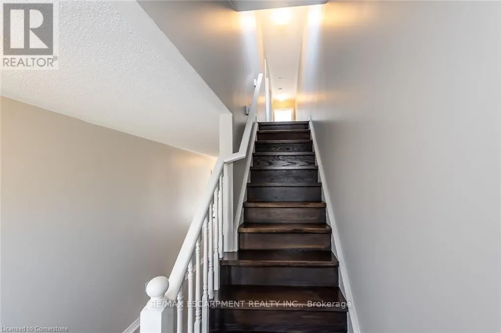 626 TAYLOR CRESCENT