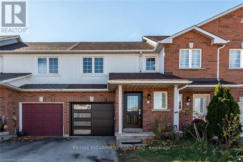 626 TAYLOR CRESCENT