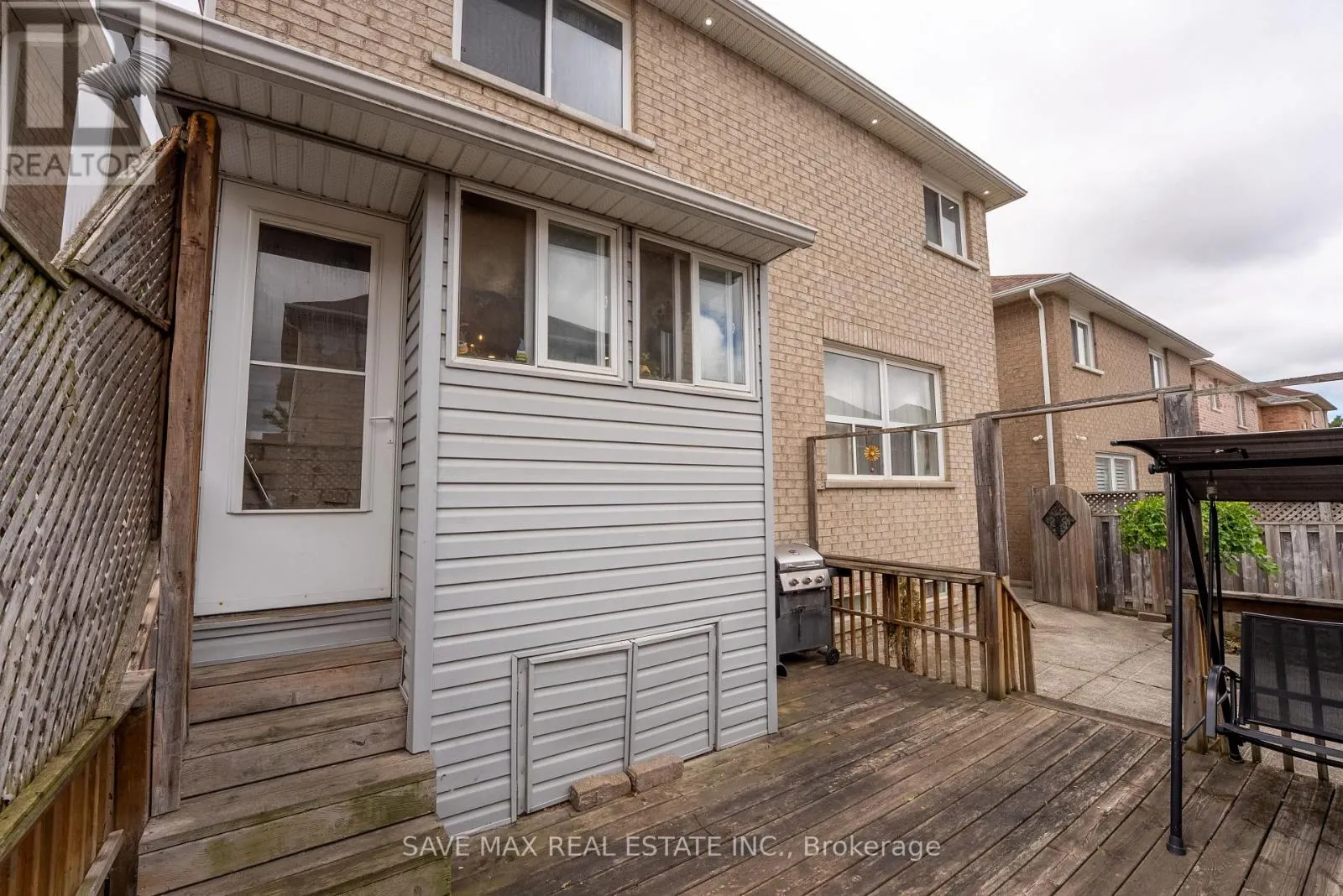 23 EDENVALLEY ROAD