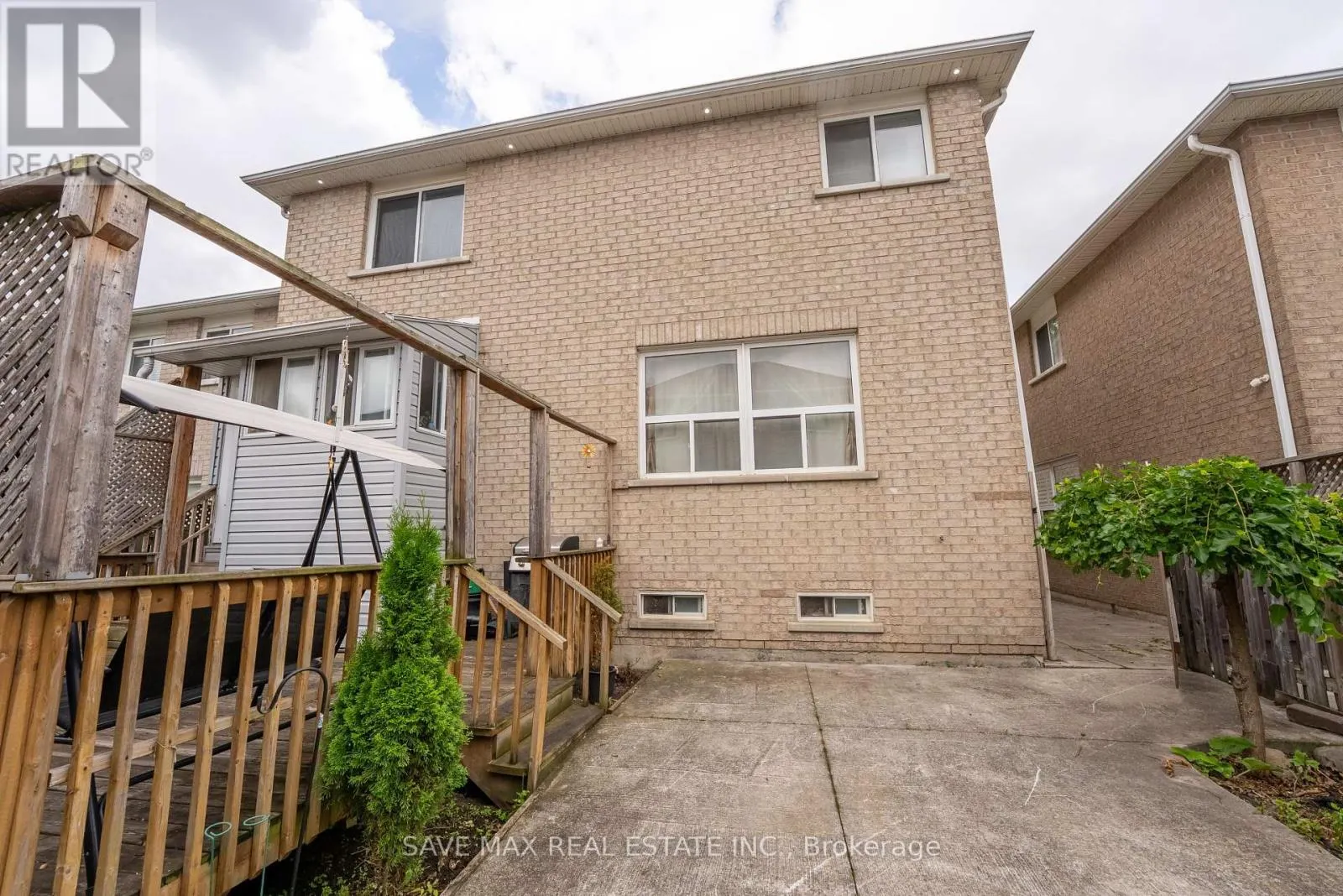 23 EDENVALLEY ROAD