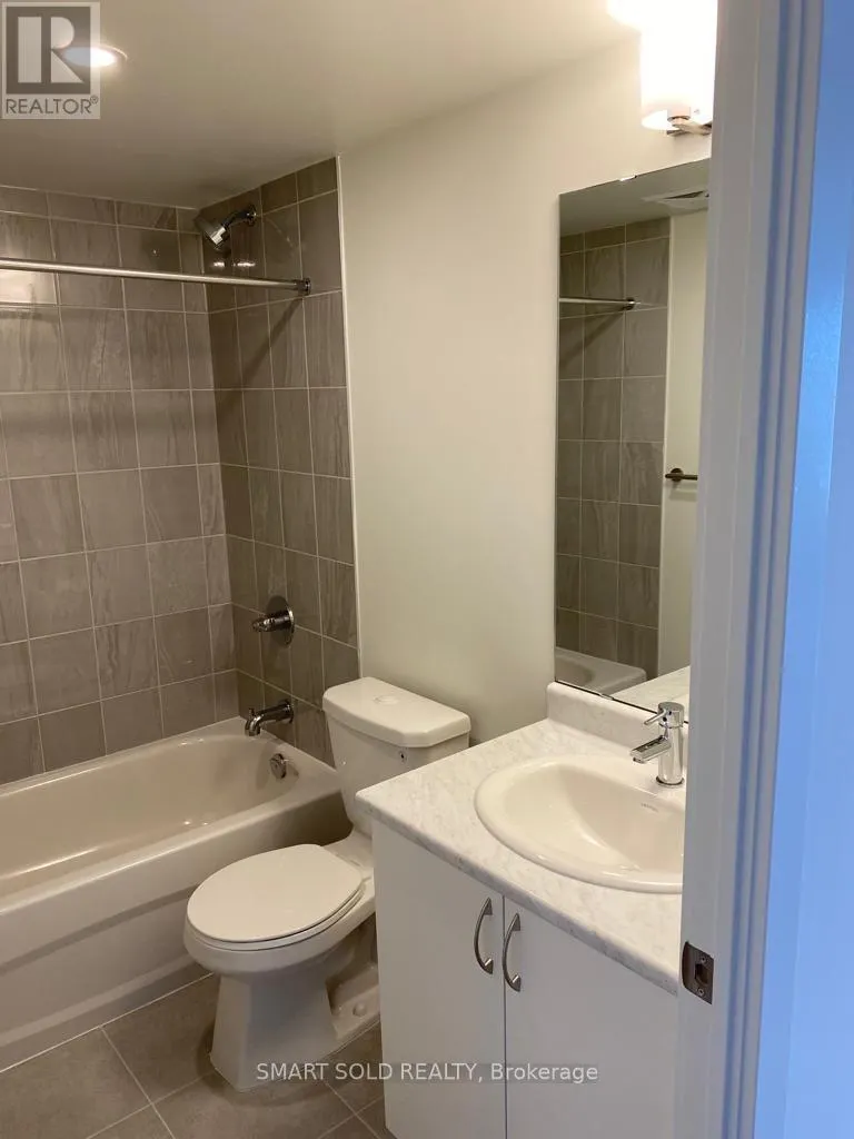 405 - 10 WILBY CRESCENT