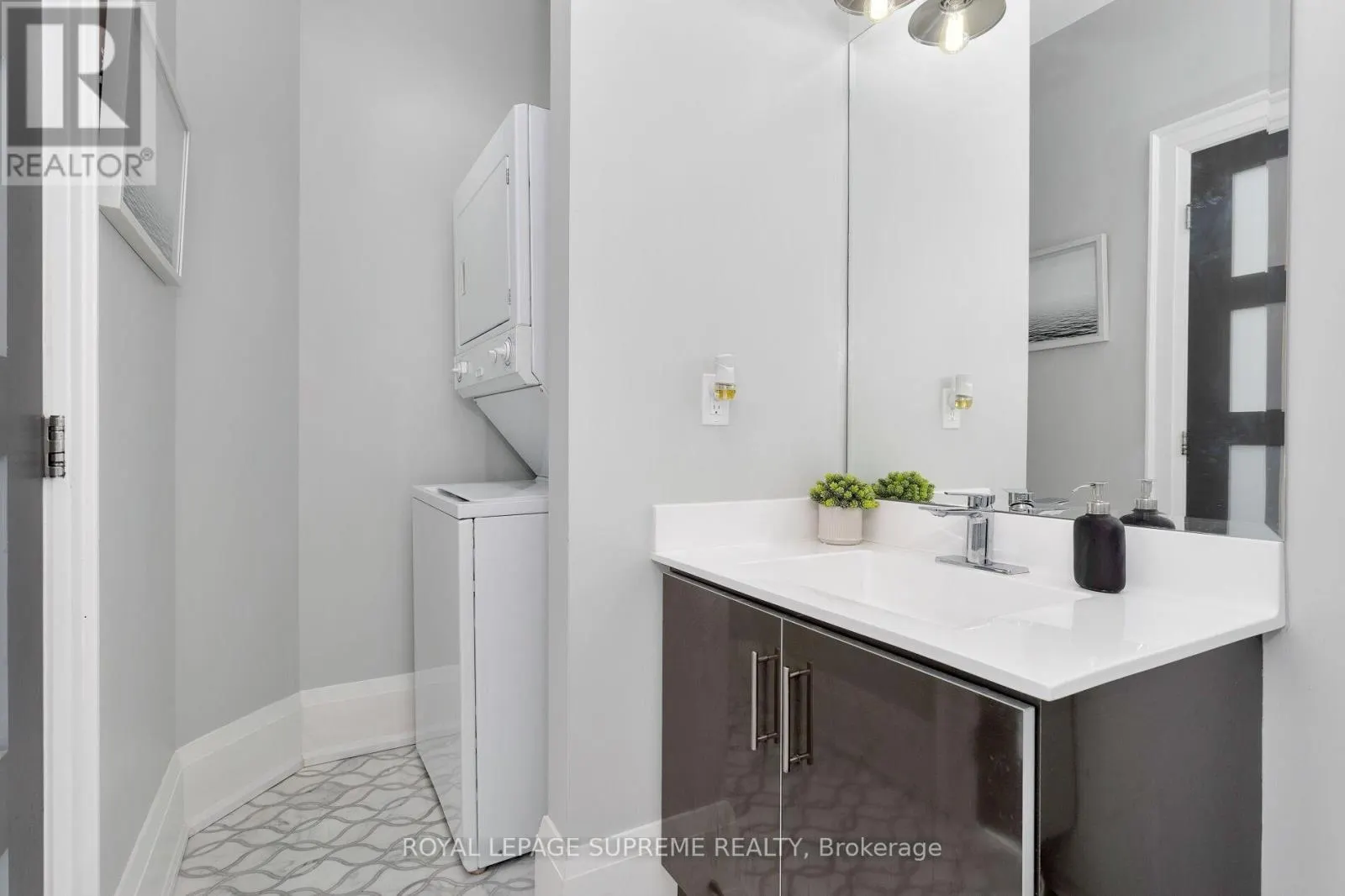209 - 2 FIELDWAY ROAD