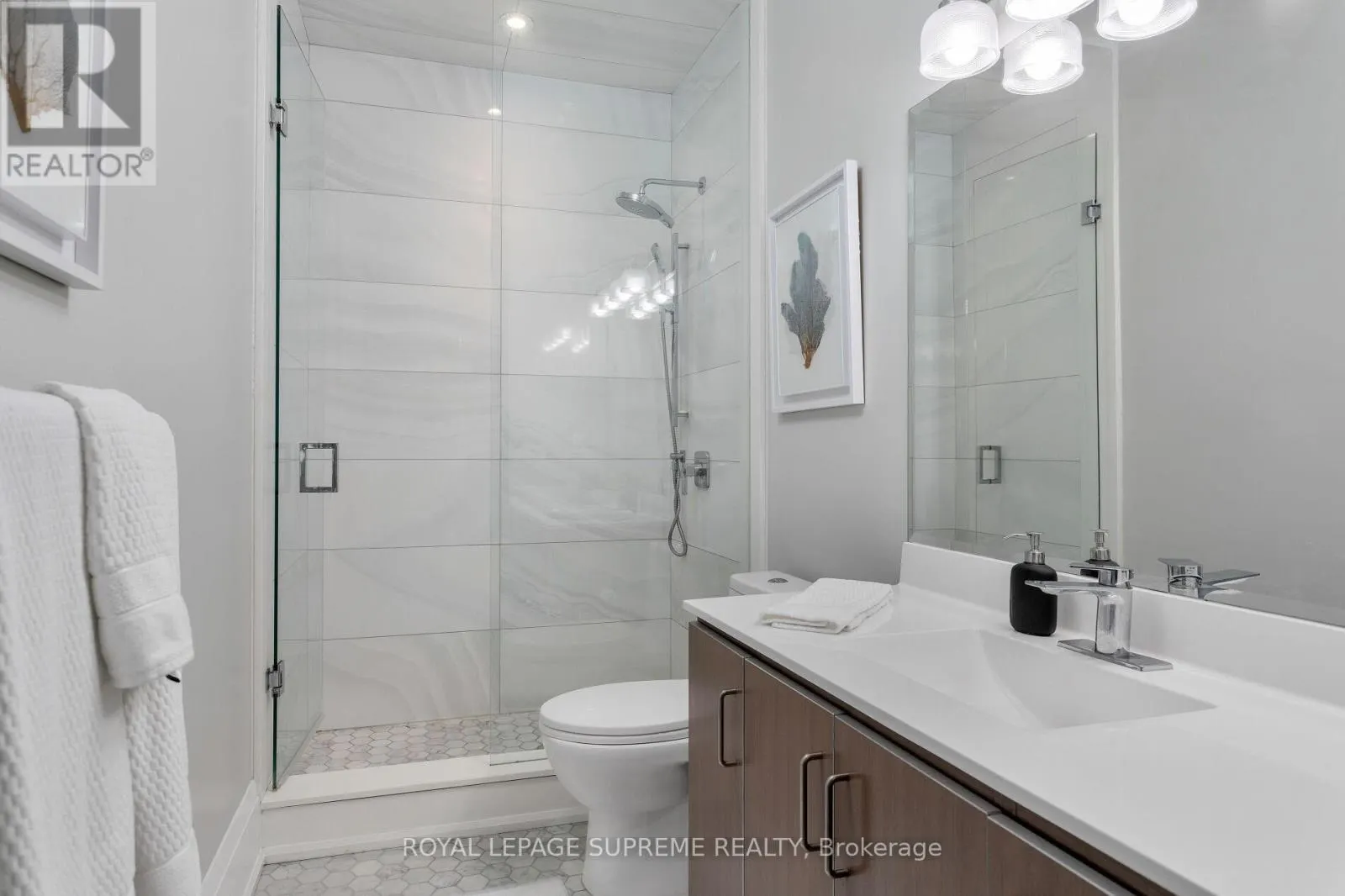 209 - 2 FIELDWAY ROAD