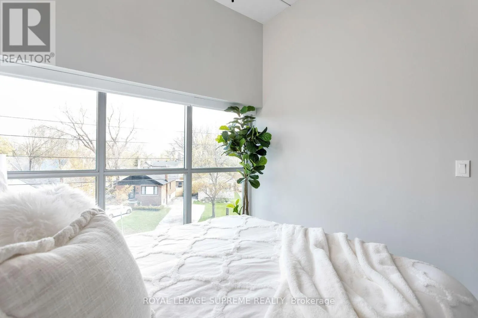 209 - 2 FIELDWAY ROAD
