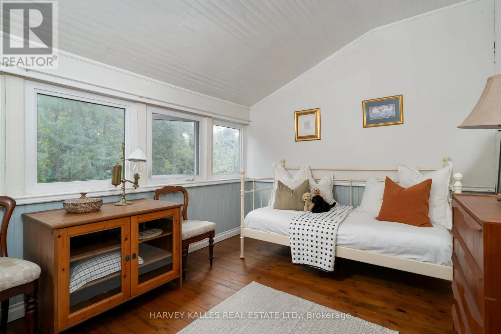 181 INDIAN ROAD