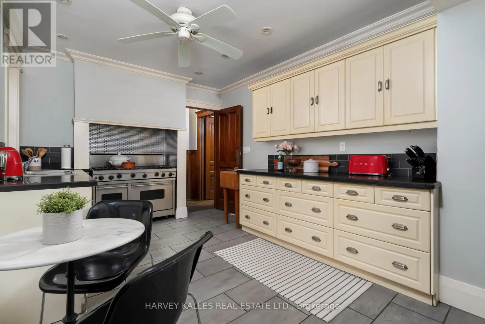 181 INDIAN ROAD