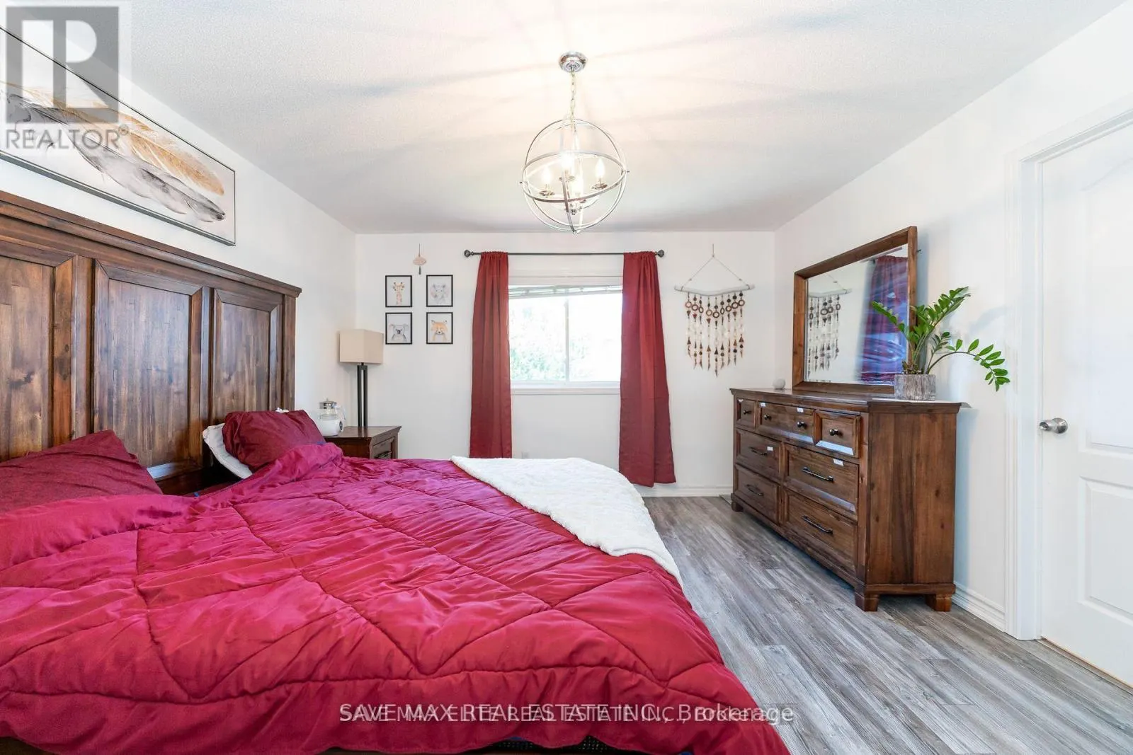 5549 KATY GATE