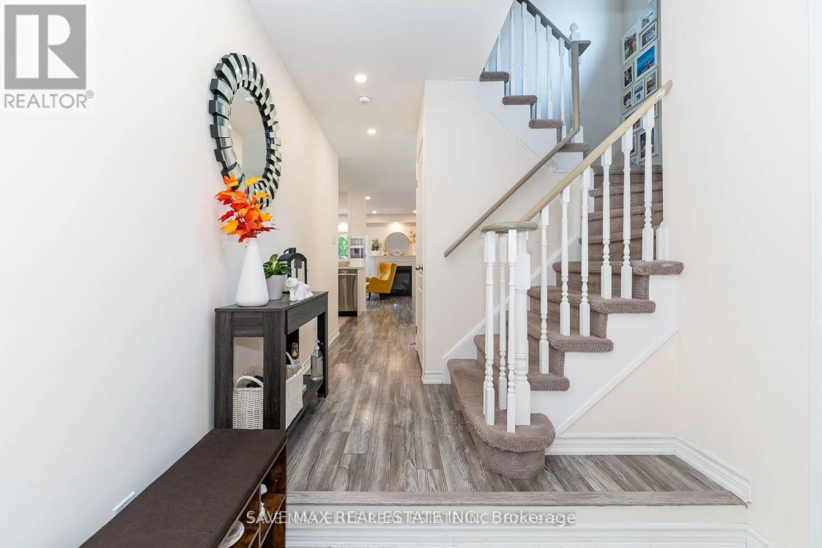 5549 KATY GATE