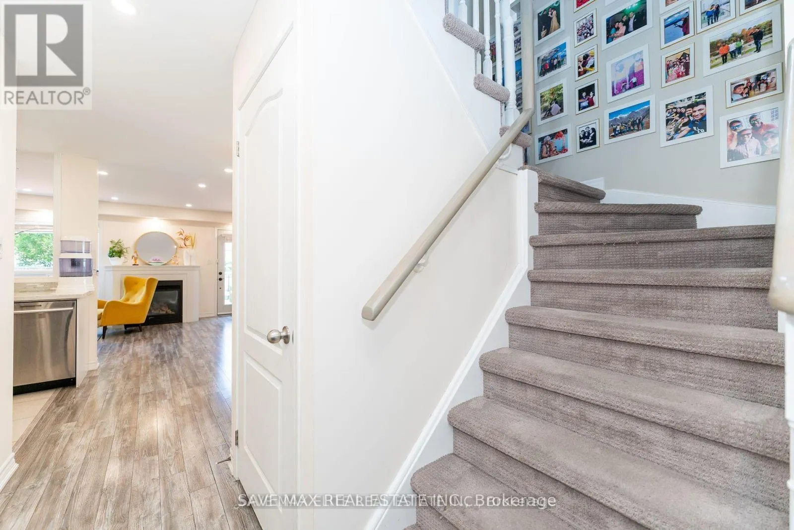 5549 KATY GATE