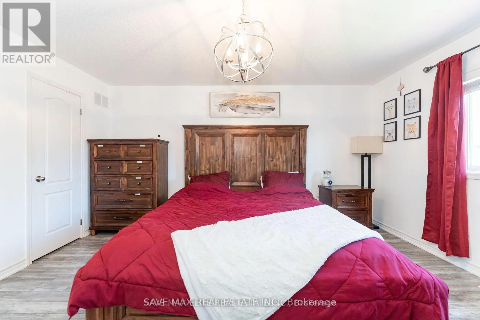 5549 KATY GATE