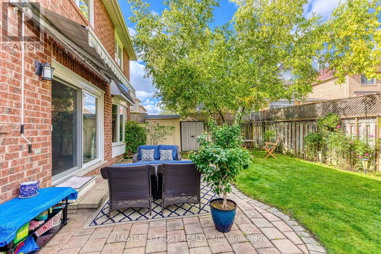 66 SNOW LEOPARD COURT