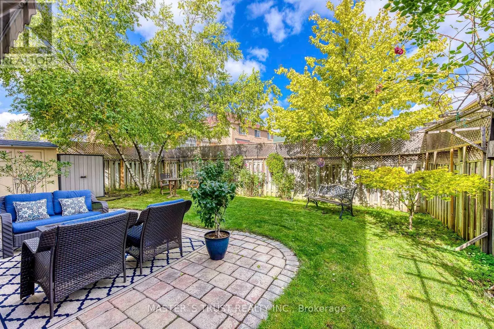 66 SNOW LEOPARD COURT