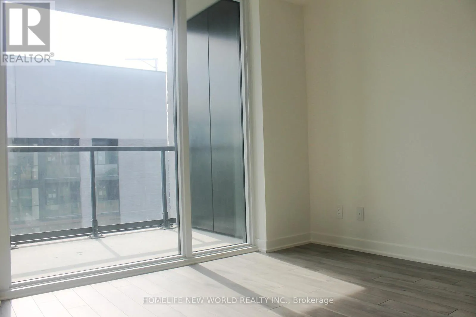 1611 - 3079 TRAFALGAR ROAD