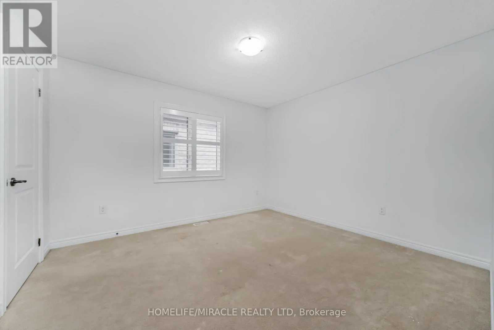 10 KENORA STREET