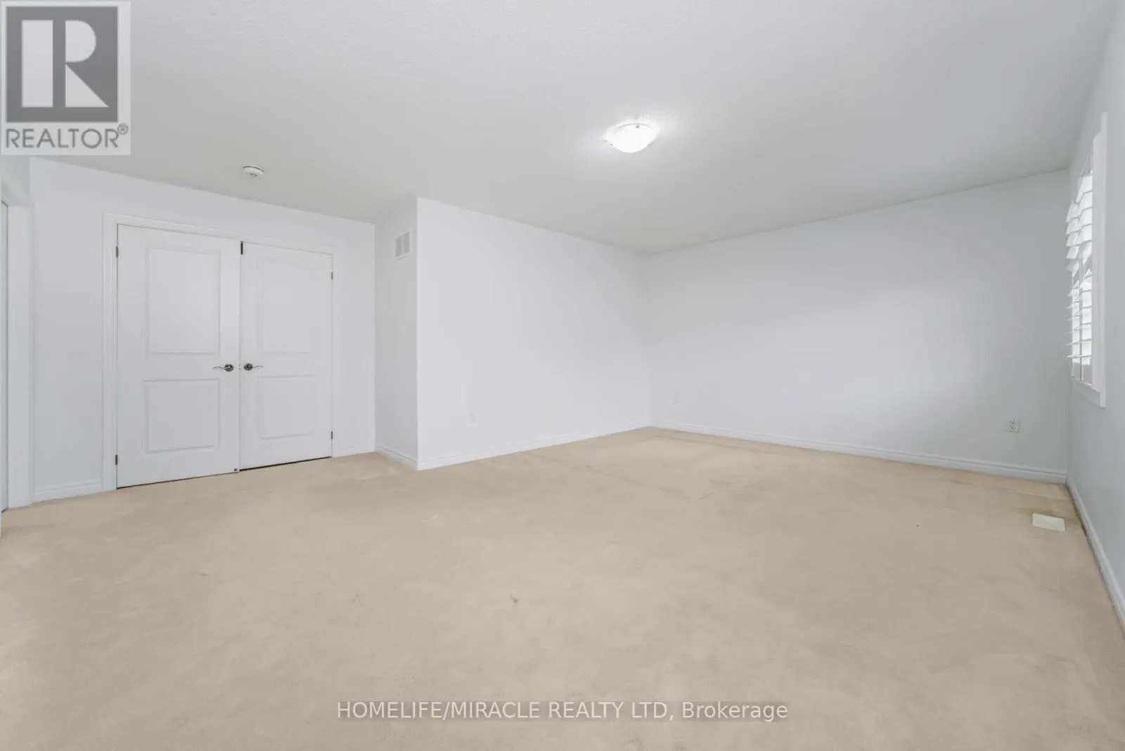 10 KENORA STREET