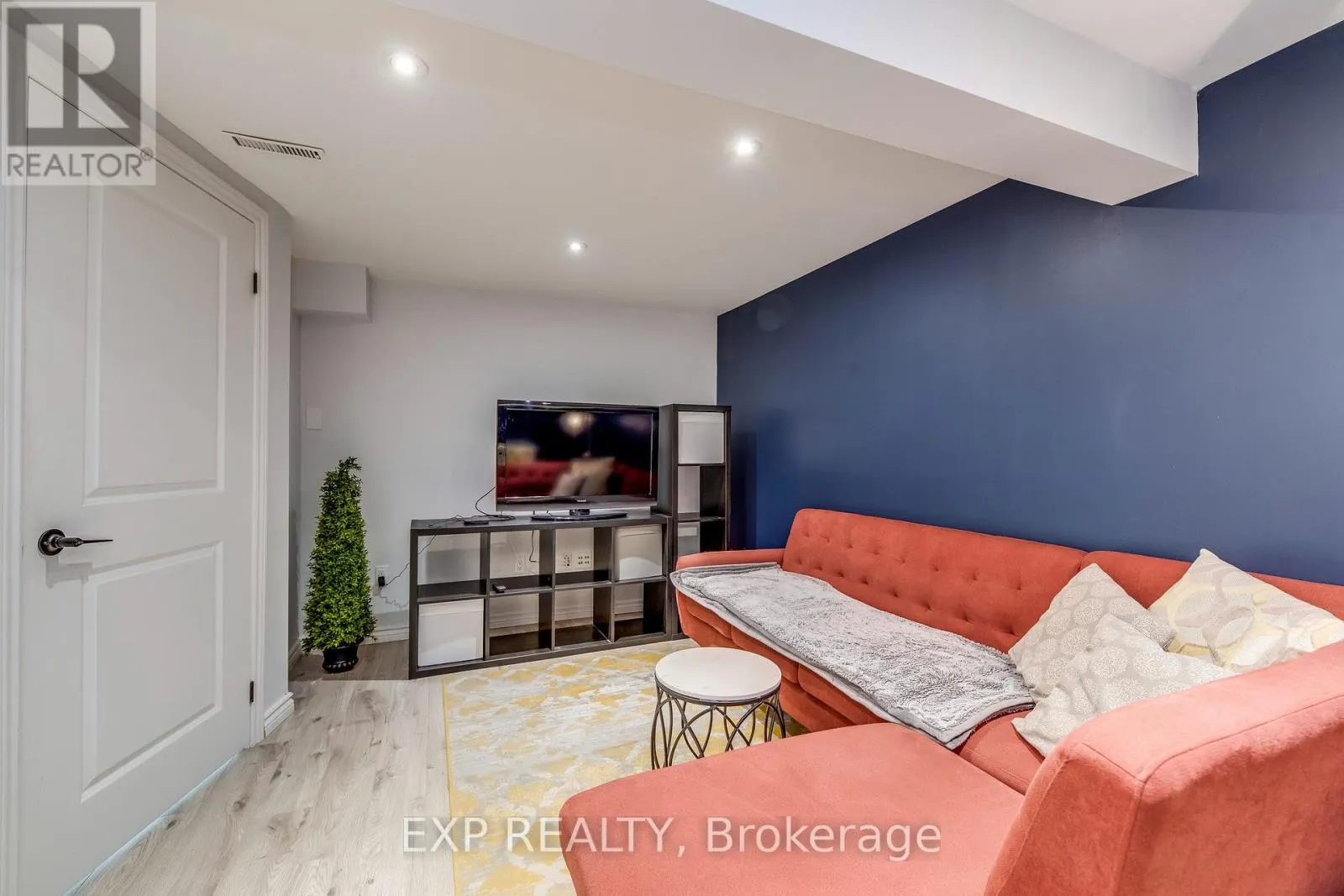 132 - 1050 SHAWNMARR ROAD