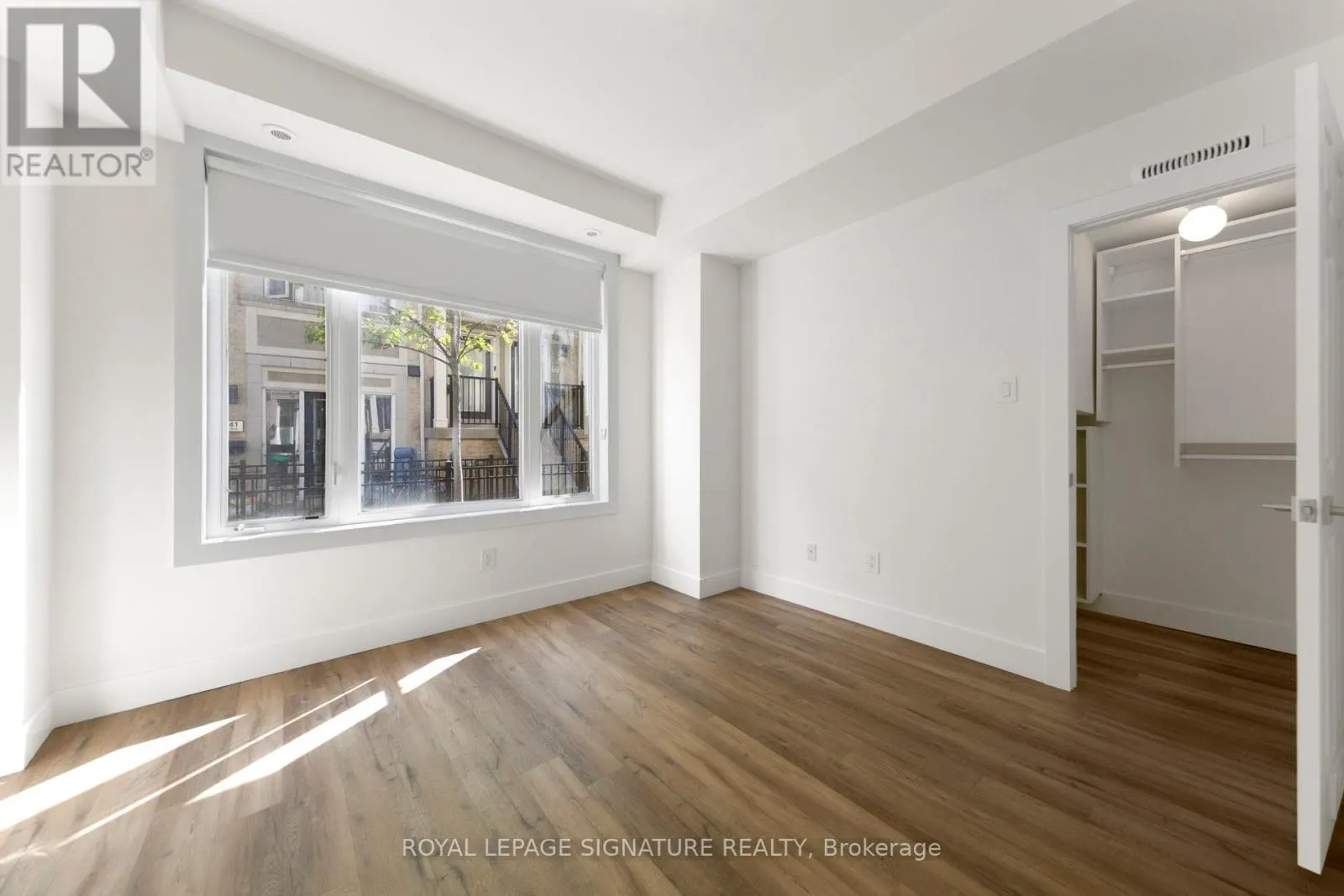 32 - 5035 OSCAR PETERSON BOULEVARD