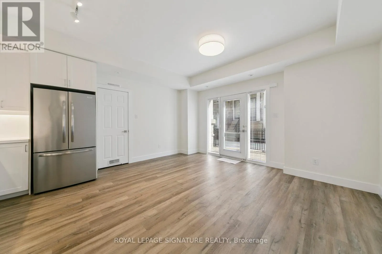 32 - 5035 OSCAR PETERSON BOULEVARD