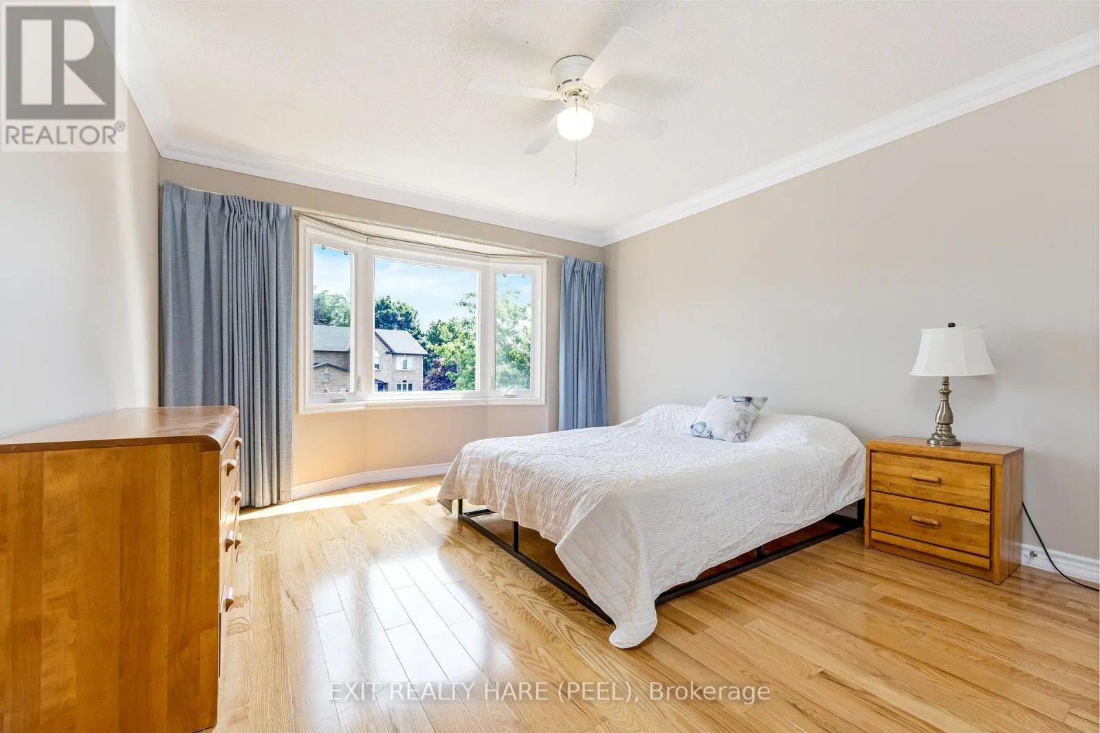 6 STONEGATE DRIVE