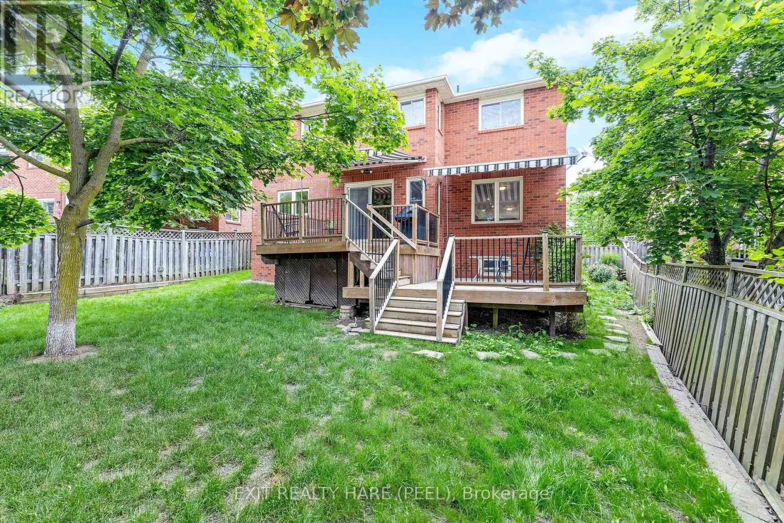 6 STONEGATE DRIVE