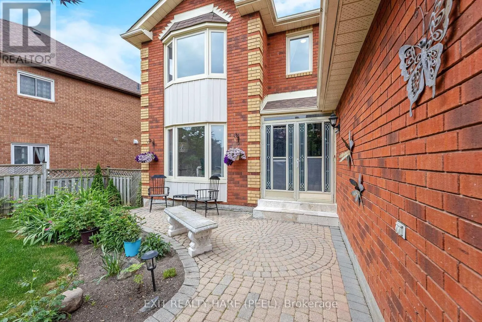 6 STONEGATE DRIVE