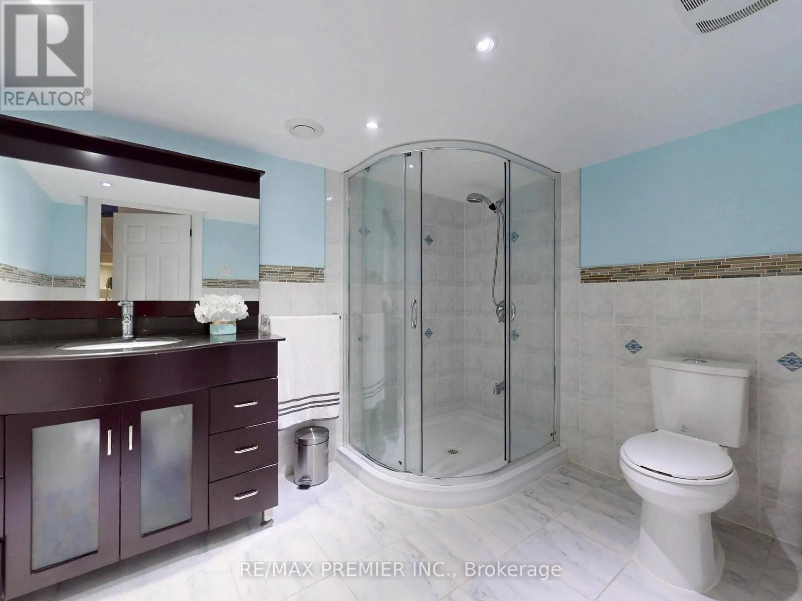 5869 YACHTSMAN CROSSING